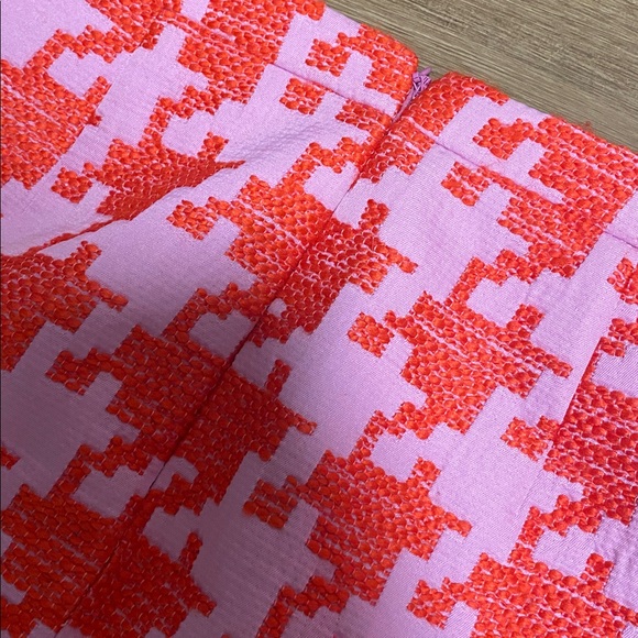 Stylish Pink and Red Jcrew brand Houndstooth Skirt - Picture 4 of 9